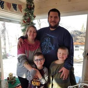 Meet your Posher, Lorin